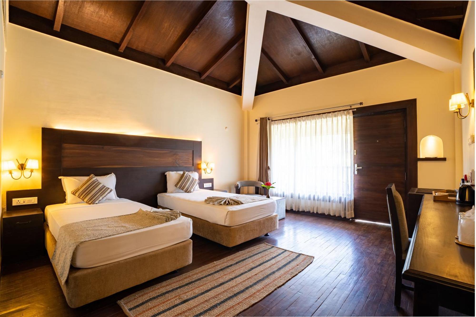 Jungle Villa Resort - Near Chitwan National Park Bagian luar foto